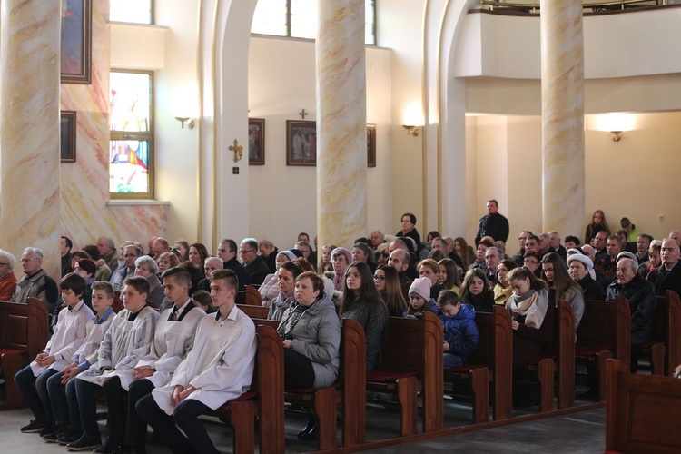 Rocznica powstnia parafii w Nowej Dębie