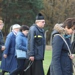 32. Droga Krzyżowa za zmarłych - w byłym KL Auschwitz-Birkenau - 2017