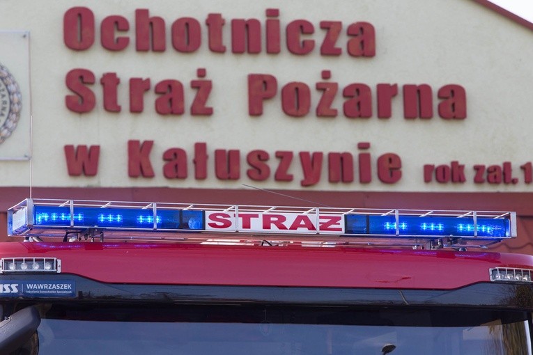 Młodzi strażacy