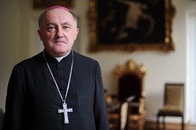 Kardynał zaprasza do modlitwy za ojczyznę