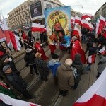 Tysiące flag pod hasłem "My chcemy Boga" 