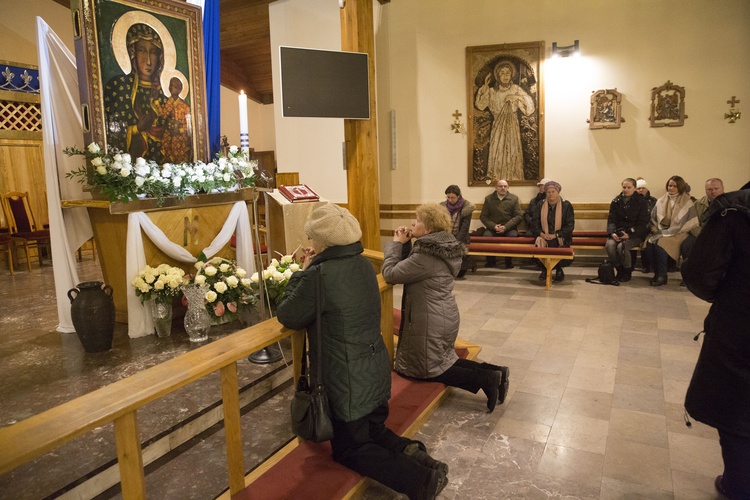 Dziękowali Matce Bożej w Śródborowie