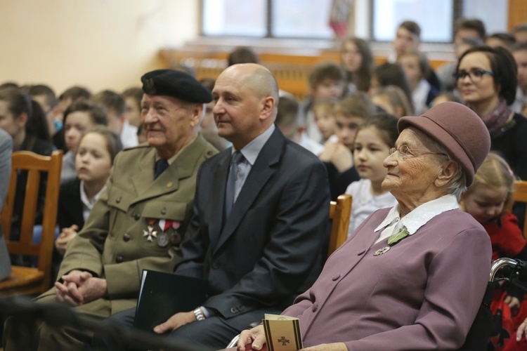 Łączniczka AK Monika Prochot z Międzybrodzia odznaczona