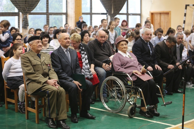 Łączniczka AK Monika Prochot z Międzybrodzia odznaczona