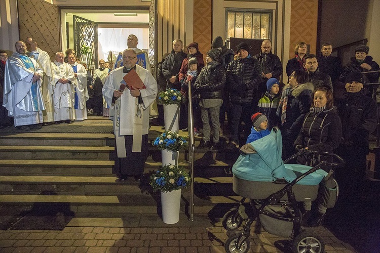 Ona ma władzę miłości. Jasnogórska Ikona w Otwocku na Ługach