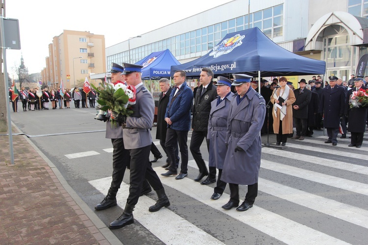 Odsłonięcie tablicy pamiątkowej w Łowiczu