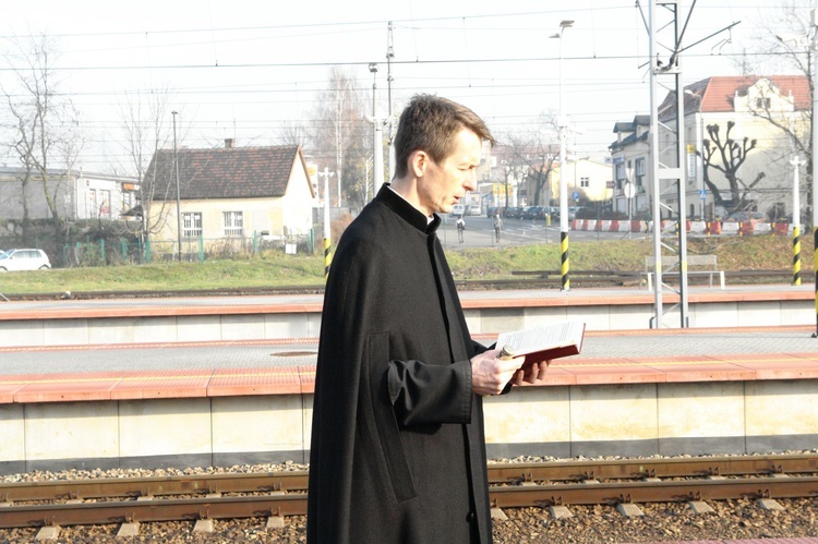 Poświęcenie figury św. Katarzyny na dworcu w Gliwicach