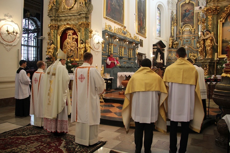 Święcenia diakonatu w katedrze łowickiej