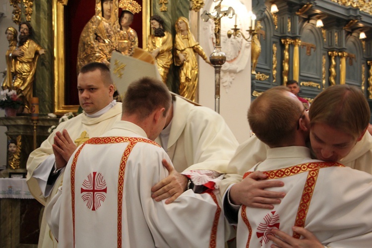 Święcenia diakonatu w katedrze łowickiej