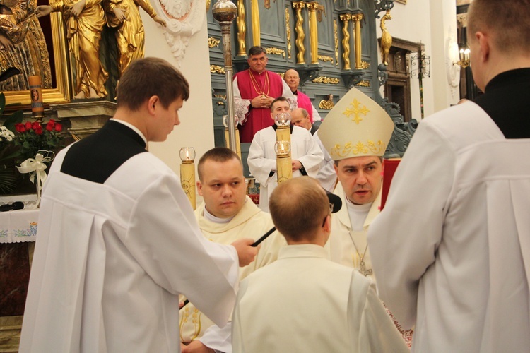 Święcenia diakonatu w katedrze łowickiej