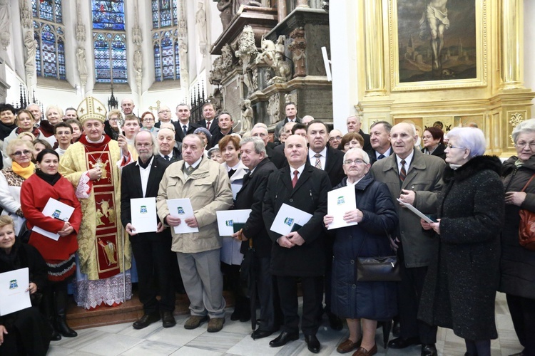 Wręczenie medali "Dei Regno Servire"