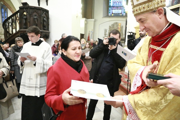 Wręczenie medali "Dei Regno Servire"