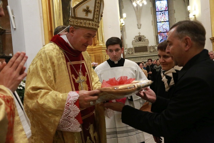 Wręczenie medali "Dei Regno Servire"