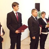 Tegoroczni absolwenci Studium Muzyki Kościelnej w Gliwicach.