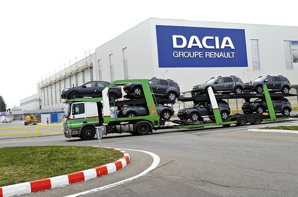 Dacia to największy rumuński eksporter. W 2016 r. firma sprzedała w Europie ponad  421 tys. aut. W tym roku zapowiada się kolejny rekord.