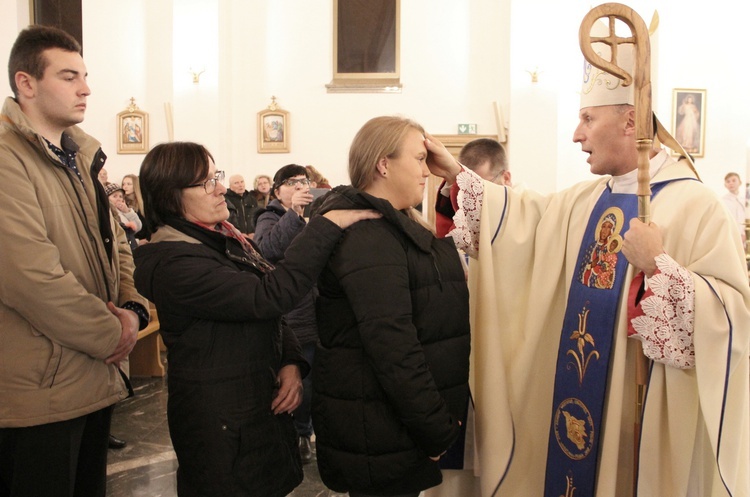 Zakręt. Bierzmowanie przy Madonnie