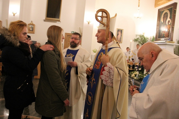 Zakręt. Bierzmowanie przy Madonnie