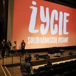 Pokaz filmu "Życie solidarnością pisane".