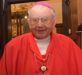 Biskup Orszulik otrzymał odznaczenie, które sam ustanowił