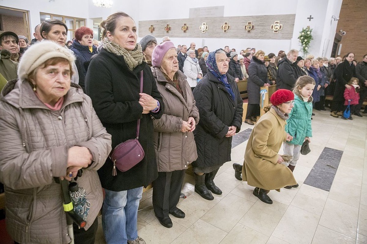 Korona dla Maryi w Halinowie