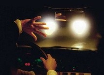 Kontrola samochodowych reflektorów
