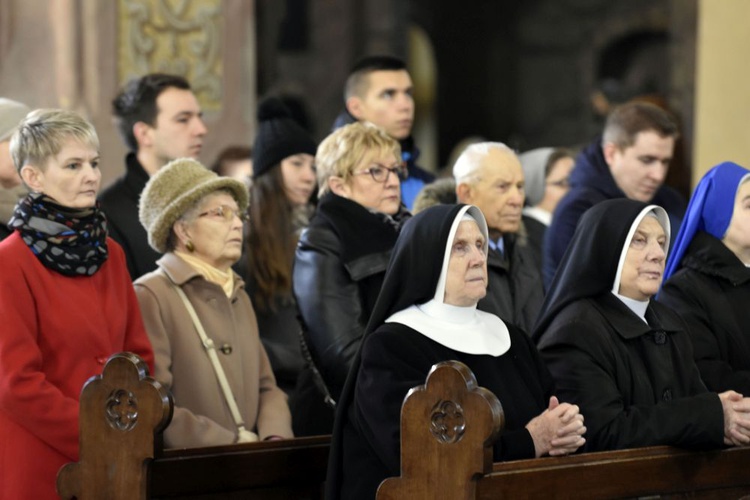 Przyjęcie stroju duchownego przez alumnów III roku