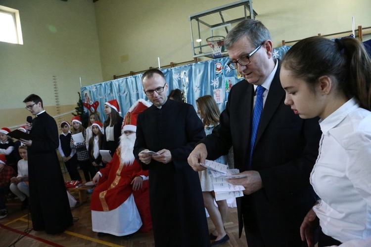 Szkolne Koło Caritas w Pustkowie