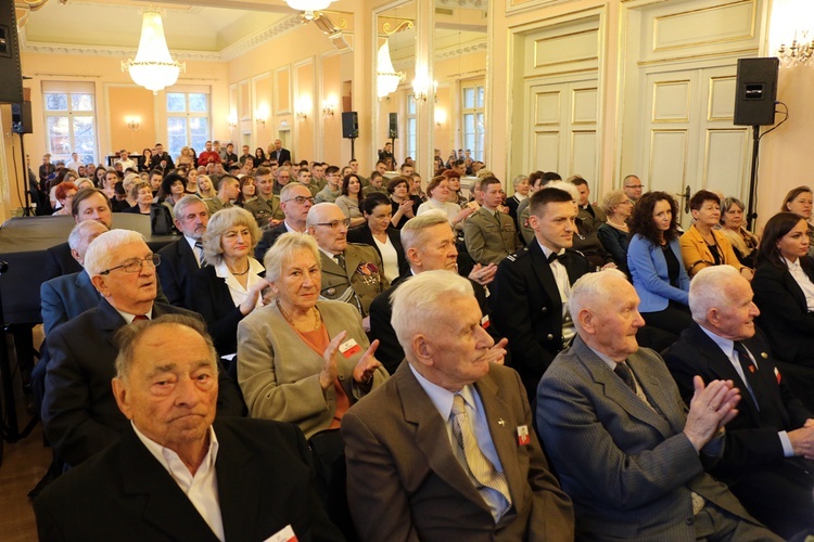 Wrocławianie świętują 150. urodziny marszałka Piłsudskiego 