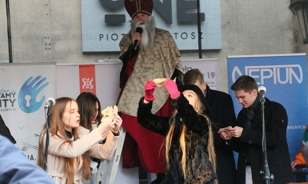 Teatr Panopticum pokazał historię św. Mikołaja