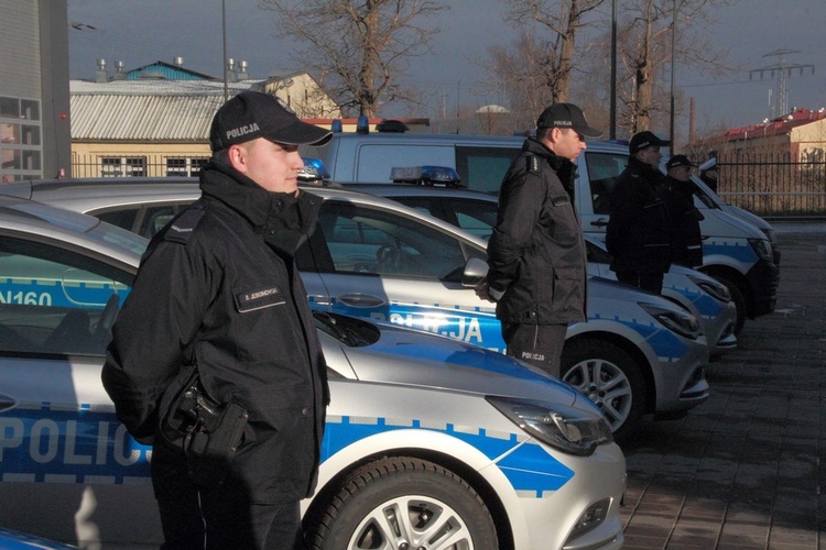 Poświęcenie pojazdów i opłatek gdańskich policjantów