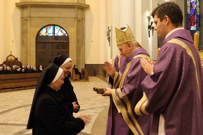 60 lecie kapłaństwa abp Damiana Zimonia część 1