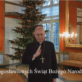 Abp Gądecki życzy błogosławionych świąt w języku migowym