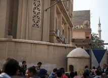 Atak na kościół koptyjski na przedmieściach Kairu