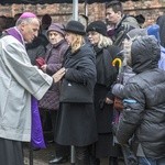 Bp Stanisław spoczął na Cmentarzu Bródzieńskim