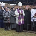 Bp Stanisław spoczął na Cmentarzu Bródzieńskim