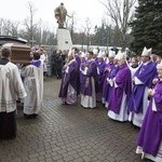 Dopełniał cierpień Chrystusa. Msza św. pogrzebowa