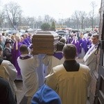 Dopełniał cierpień Chrystusa. Msza św. pogrzebowa