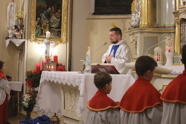 Akcja "Noś odblaski. Bądź widoczny na drodze" w kościele w Zabrzegu