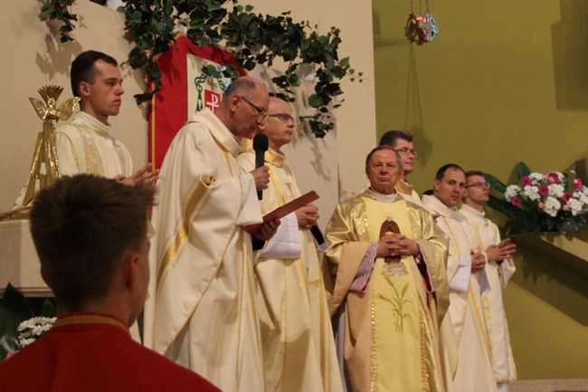 Czerwiec. Uroczystości w kościele pw. św. Brata Alberta w Radomiu związane z Rokiem św. Brata Alberta