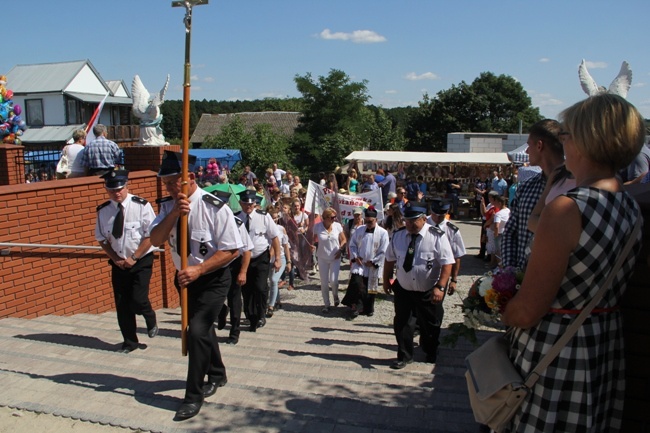 Sierpień. Piesza pielgrzymka z Radomia do Jarosławic