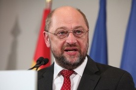 Martin Schulz grozi Węgrom i Polsce konsekwencjami finansowymi