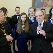 Jubileuszowe życzenia bp. Henrykowi Tomasikowi złożył Zdzisław Sipera, wojewoda mazowiecki