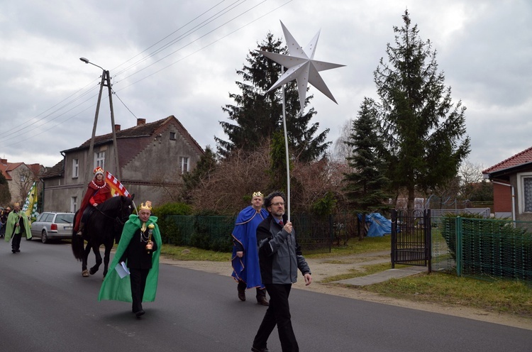 Orszak Trzech Króli w Mrozowie cz.2