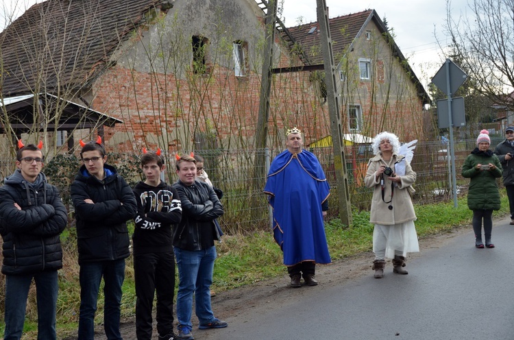 Orszak Trzech Króli w Mrozowie cz.2