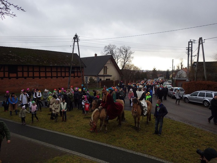 Orszak Trzech Króli w Sławsku, cz. 2