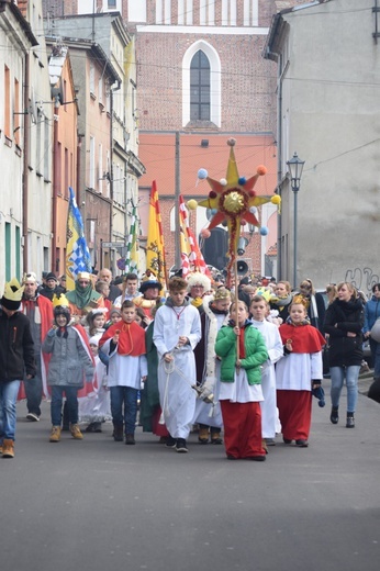 Orszak Trzech Króli w Górze cz. 2