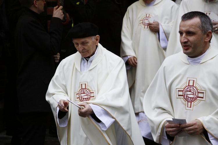 Święcenia biskupie ks. Andrzeja Iwaneckiego - cz. 1