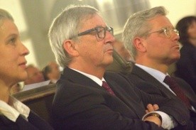 Juncker przeciw sankcjom budżetowym 