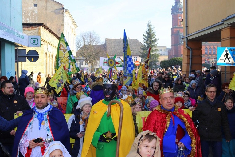 Orszak Trzech Króli drugi raz w Drezdenku 