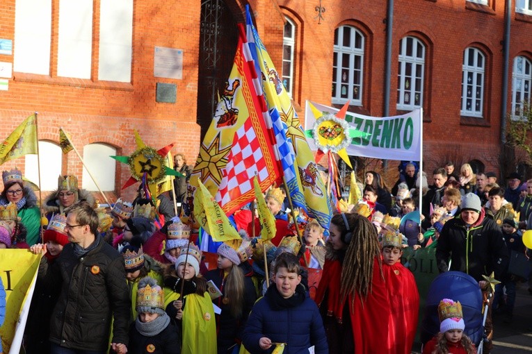 Orszak Trzech Króli drugi raz w Drezdenku 